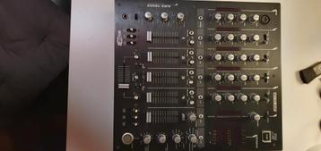 Reloop RMX 40 USB beschikbaar voor biedingen