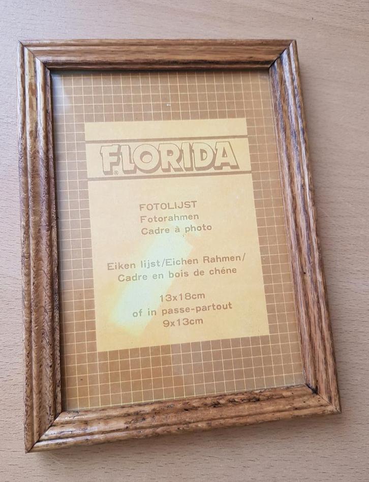 Eikenhouten fotolijst, 13 bij 18 cm, Audio, Tv en Foto, Fotografie | Fotolijsten, Gebruikt, Ophalen