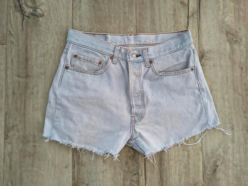 Gave korte Levi's spijkerbroek, denim short Levi 501, maat S, Kleding | Dames, Spijkerbroeken en Jeans, Zo goed als nieuw, W28 - W29 (confectie 36)