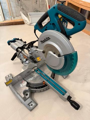 Makita LS1018L afkortzaag in zeer goede conditie beschikbaar voor biedingen