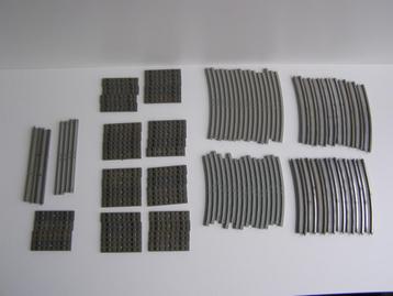 lego trein 12 volt rails bocht beschikbaar voor biedingen