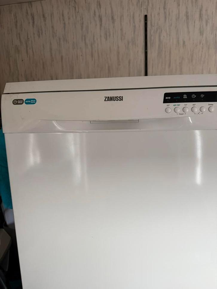 Zanussi Vrijstaande Vaatwasser, Witgoed en Apparatuur, Vaatwasmachines, Gebruikt, Vrijstaand, 85 tot 90 cm, 60 cm of meer, 10 tot 14 liter