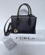 FURLA Zwart leer Schouder tas bag, Sieraden, Tassen en Uiterlijk, Tassen | Damestassen, Ophalen of Verzenden, Zo goed als nieuw