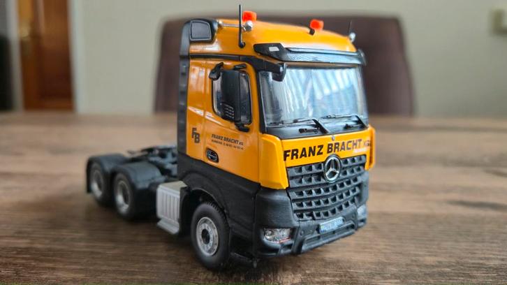 MERCEDES ACTROS. FRANZ BRACHT, Hobby en Vrije tijd, Modelauto's | 1:50, Zo goed als nieuw, Bus of Vrachtwagen, Conrad, Verzenden