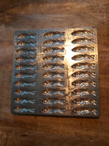Oude Chocolade Mal - Vissen beschikbaar voor biedingen