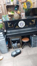 Krefeld piano gratis Tilburg., Muziek en Instrumenten, Piano's, Ophalen, Gebruikt, Zwart, Piano