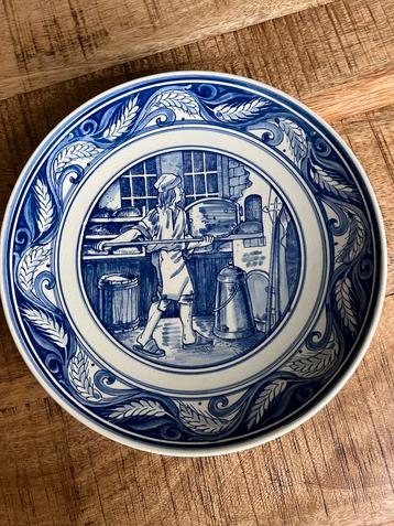 Delfts Blauw Bord - Ambachtelijke Scène beschikbaar voor biedingen