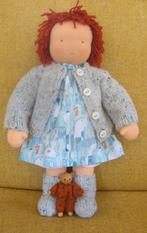 Antroposofische pop ca. 36 cm, handgemaakt, incl. kleding, Ophalen of Verzenden, Nieuw, Overige typen