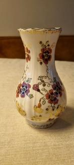 Zsolnay vaas met bloemen en goud, Ophalen of Verzenden
