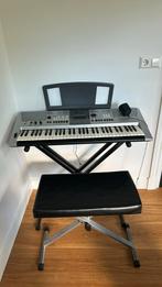 Yamaha Keyboard inclusief standaard en kruk, Ophalen, Yamaha, Met standaard, 61 toetsen