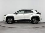 Toyota Yaris Cross 1.5 Hybrid Dynamic Limited (bj 2024), Stof, Gebruikt, Met garantie (alle), 116 pk