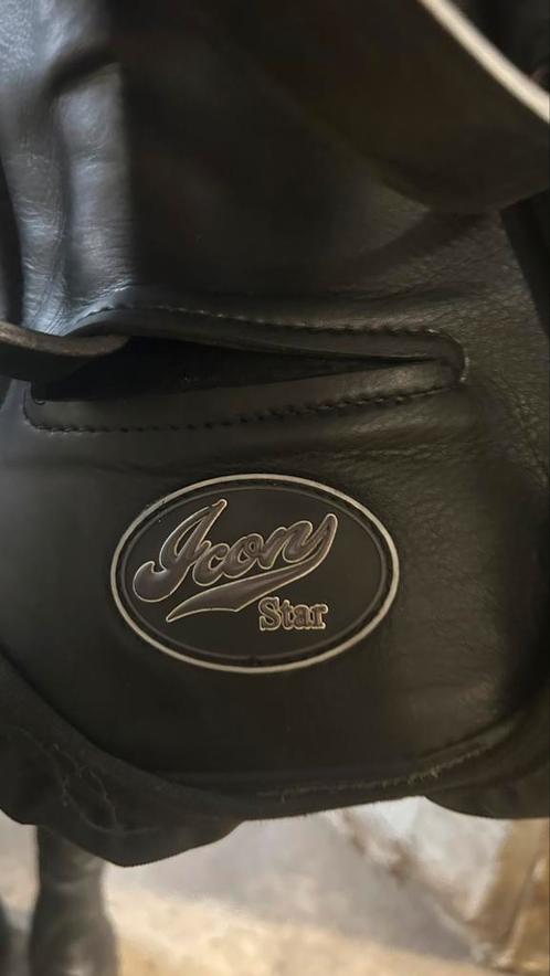Super mooi custom icon star dressuur zadel te koop, Dieren en Toebehoren, Paarden en Pony's | Zadels, Zo goed als nieuw, Dressuur