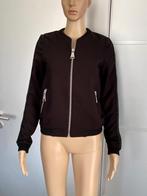 H973 Nikkie maat 32/34=XS jasje blazer colbert zwart vest