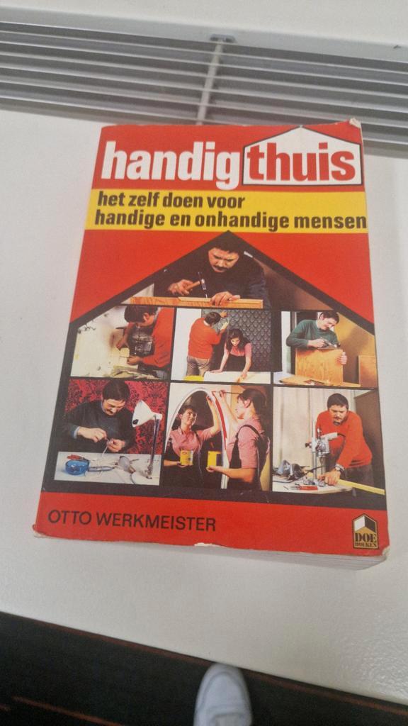 Handig Thuis - Doe het zelf boek, Boeken, Hobby en Vrije tijd, Gelezen, Houtbewerking, Geschikt voor kinderen, Ophalen of Verzenden