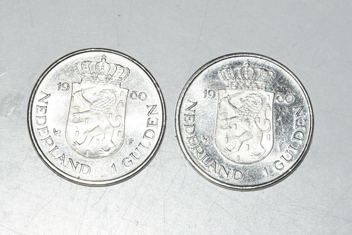 Twee 1 gulden munten 1980 Dubbele kop Juliana & Beatrix, Postzegels en Munten, Munten | Nederland, Setje, 1 gulden, Koningin Beatrix