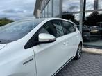 Toyota Auris 1.8 Hybrid Lease Pro | Automaat | Navi | Cruise, Gebruikt, 4 cilinders, Leder en Stof, Wit