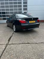 BMW 5-Serie 3.0 I 530 AUT 2006 Zwart, Auto's, BMW, Origineel Nederlands, Te koop, 5 stoelen, 2999 cc