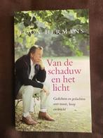 Van de schaduw en het licht door Toon Hermans, Ophalen of Verzenden, Zo goed als nieuw, Eén auteur