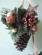 Kerst Hangers 2 Grote Dennenappels Goud Deco Kunst Groen, Ophalen of Verzenden