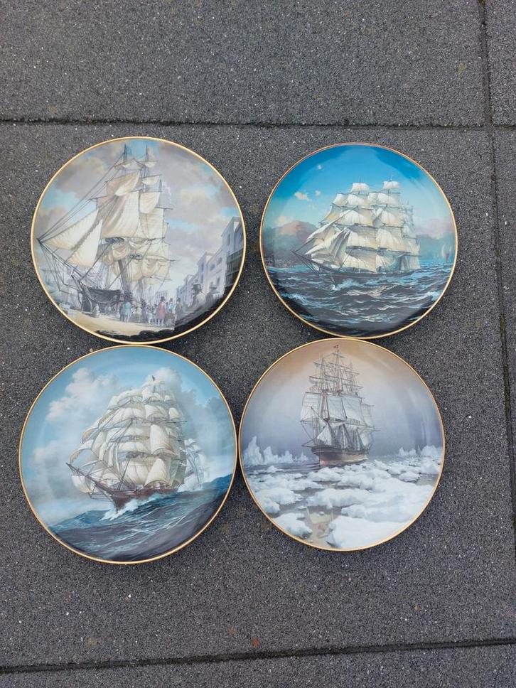 4 Porseleinen Borden - Schepen Franklin, Antiek en Kunst, Antiek | Schalen, Ophalen of Verzenden