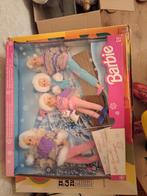 Vintage Barbie Winter Sports Familie Set, Ophalen of Verzenden, Zo goed als nieuw, Barbie