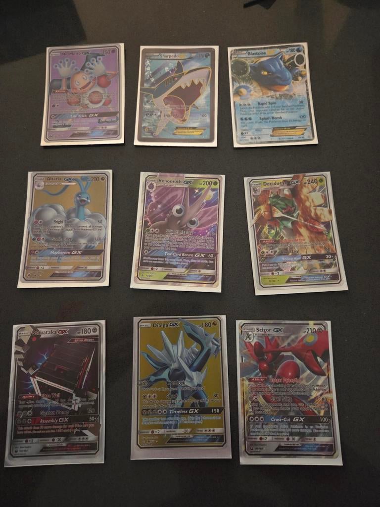 Verschillende pokemon kaarten, Ophalen of Verzenden, Zo goed als nieuw, Meerdere kaarten