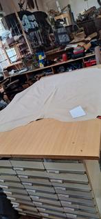 Reptiel runderprent, grootte huid, Hele of HALVE HUID., 120 cm of meer, Beige, Leer of Kunstleer, Nieuw