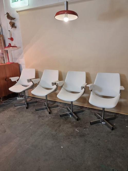 Space age stoelen set jaren 70, Huis en Inrichting, Stoelen, Zo goed als nieuw, Ophalen