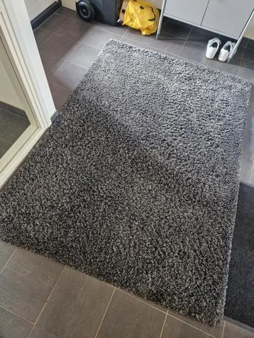 Hoogpolig donkergrijs vloerkleed 145x205 beschikbaar voor biedingen