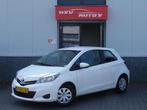 Toyota Yaris 1.0 VVT-i Aspiration airco cruise org NL, Euro 5, Gebruikt, 750 kg, Wit