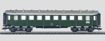 Märklin set van 5 wagons met verlichting en stroomkoppeling beschikbaar voor biedingen