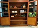 Vintage/industriële jaren '30 schoolkast, houten buffetkast, Met deur(en), 150 tot 200 cm, Glas, 25 tot 50 cm