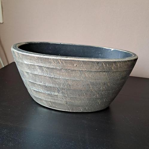 Ovale Bloempot Borghuis - Zo Goed Als Nieuw!, Tuin en Terras, Bloempotten, Zo goed als nieuw, Aardewerk, Binnen, Balkon, Minder dan 40 cm