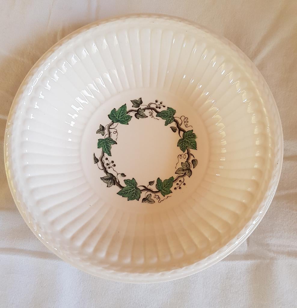 Vintage Wedgwood schaaltje Stratford (Klimop), Huis en Inrichting, Keuken | Servies, Ophalen, Wedgwood, Porselein, Schaal of Schalen