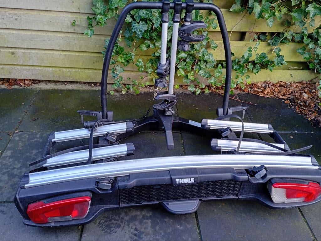 Thule VeloSpace XT3 939 voor 3 fietsen, Ophalen, 3 fietsen of meer, Elektrische fiets, Zo goed als nieuw