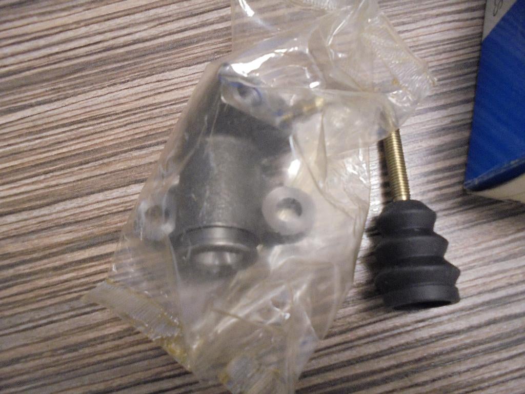 Nissan hulpkoppelingscylinder Vanette en div. andere, Ophalen of Verzenden, Nieuw, Nissan