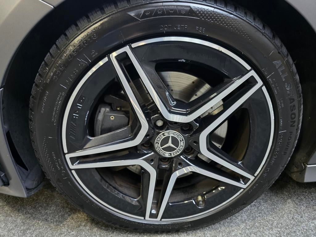 Mercedes-Benz CLA-klasse Shooting Brake 200 Business Solutio, Auto's, Mercedes-Benz, Gebruikt, 4 cilinders, Leder en Stof, 163 pk