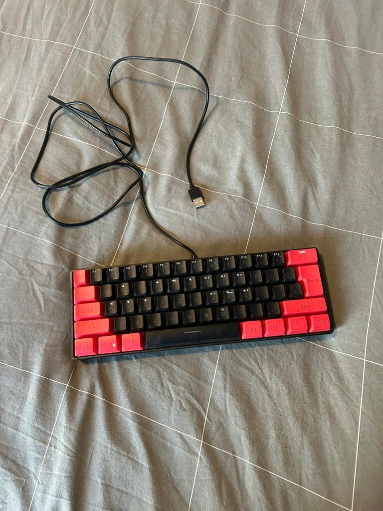 Game toetsen bord, Ophalen of Verzenden, Zo goed als nieuw, Gaming toetsenbord