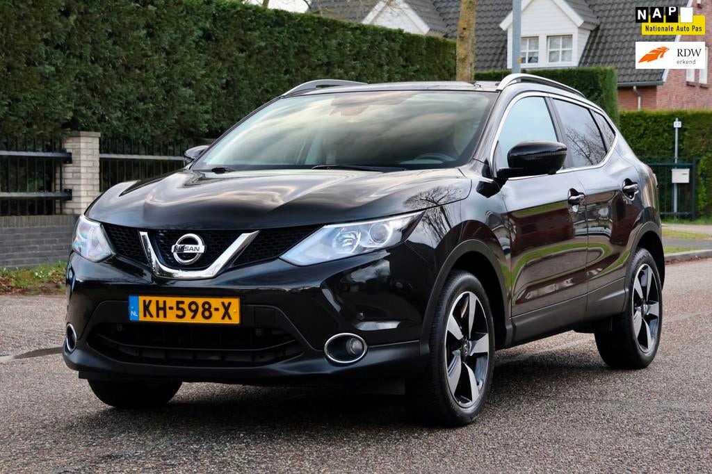 Nissan Qashqai 1.2 N-Connecta | PANO | NAVI | CLIMA | CRUISE, Voorwielaandrijving, Gebruikt, Euro 6, 4 cilinders