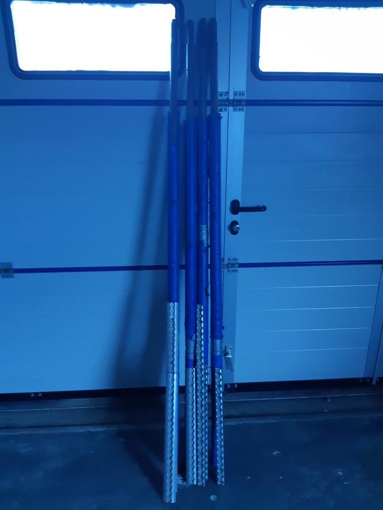 4 verticale opsluitstangen voor in de werk bus, Ophalen, Gebruikt, Overige typen