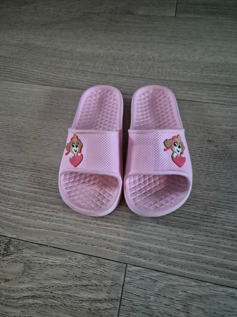 Slippers badslippers paw patrol skye roze mt 25/26, Meisje, Overige typen, Ophalen of Verzenden, Zo goed als nieuw