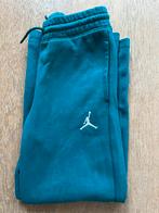 Nike/ Jordan joggingsbroek maat 128-140, Ophalen of Verzenden, Zo goed als nieuw, Overige maten, Groen