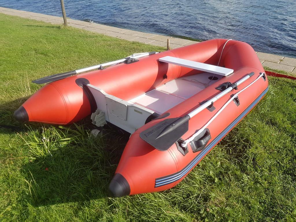 Rubberboot met Yamaha 5pk 2 takt- tank en motorstandaard, Ophalen, Gebruikt, Yamaha, Hout