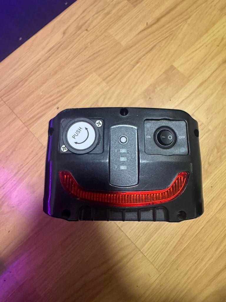 Doppio accu 720wh, Ophalen of Verzenden, Zo goed als nieuw
