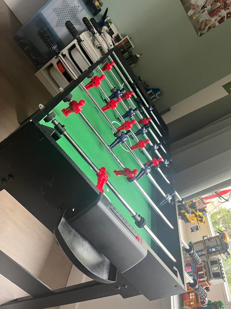 Kinder voetbaltafel, pooltafel enz, Kinderen en Baby's, Ophalen, Zo goed als nieuw