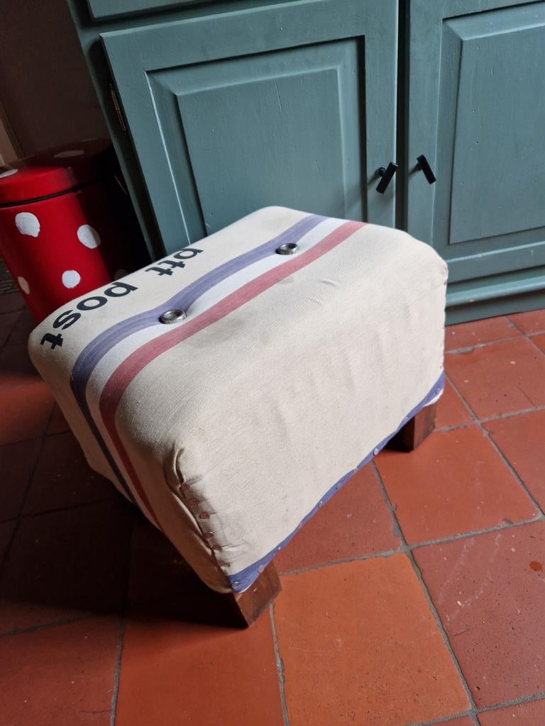 POEF POSTZAK, Huis en Inrichting, Ophalen of Verzenden, Rond, Minder dan 50 cm, Minder dan 50 cm