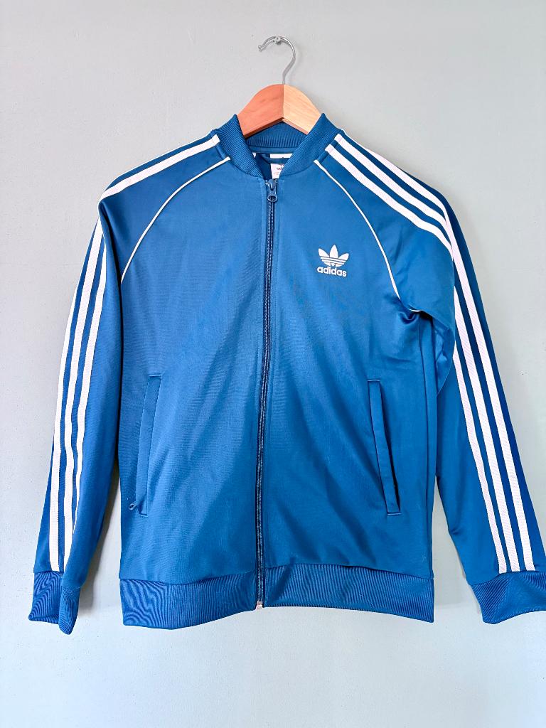 Adidas vest, Kinderen en Baby's, Kindermode-accessoires, Ophalen, Zo goed als nieuw, Adidas