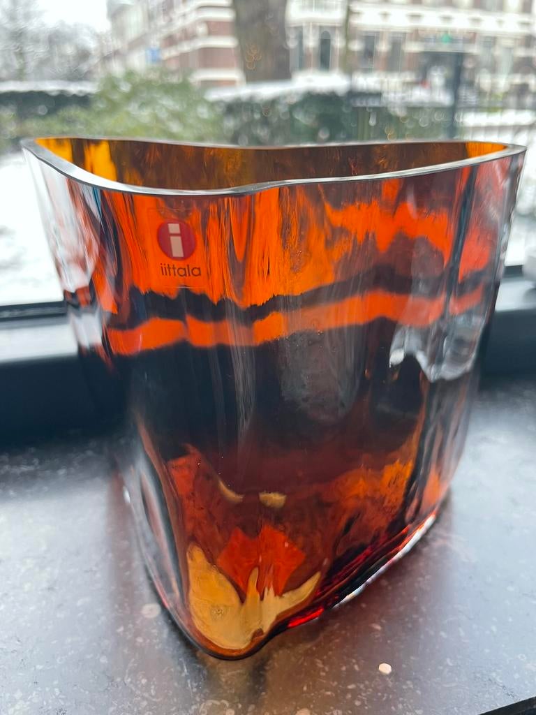 Iittala Alvar Aalto vaas boomerang, Ophalen of Verzenden, Zo goed als nieuw, Rechthoekig