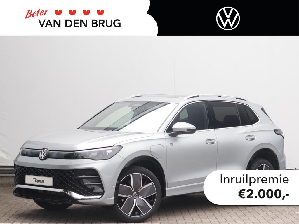 Volkswagen Tiguan R-Line-Edition 1.5 eHybrid 200 kW / 272 pk, Stof, 1498 cc, Zwart, 4 cilinders