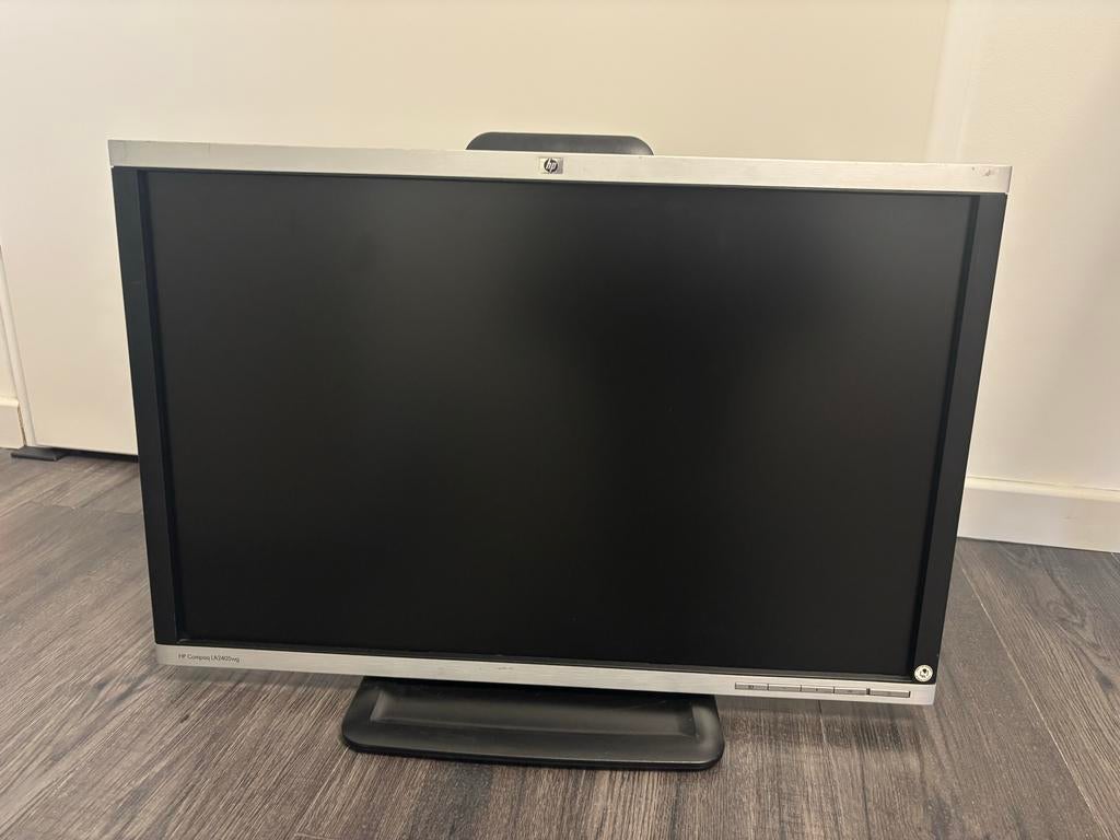 HP Compaq LA2405wg monitor, Draaibaar, Gebruikt, Full HD, Ophalen of Verzenden